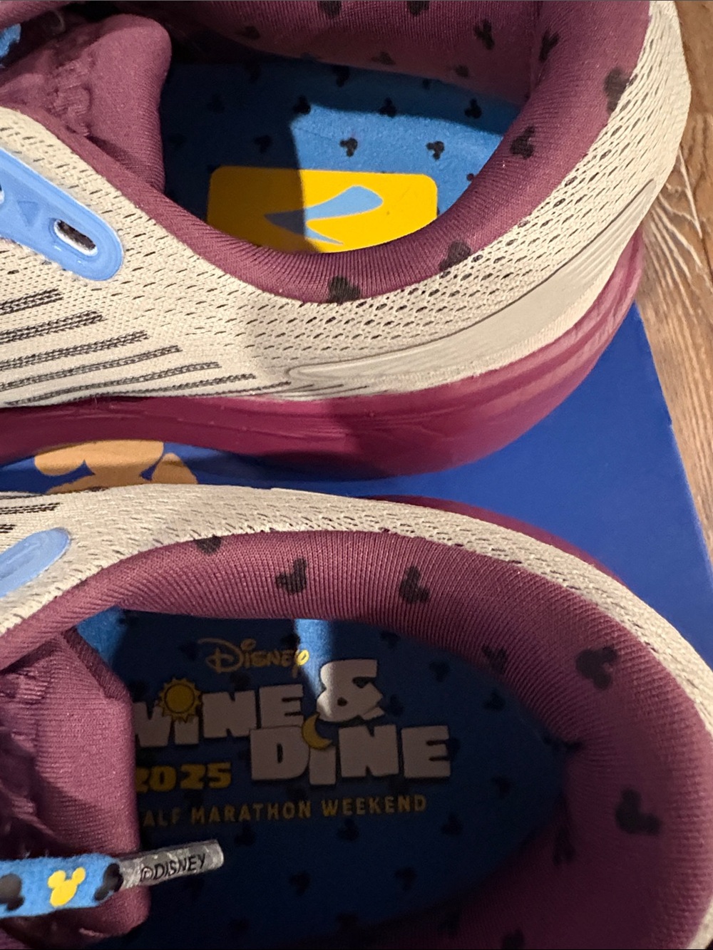 Brooks RunDisney Ghost Max 3 Wine and Dine - Picture 4 of 7